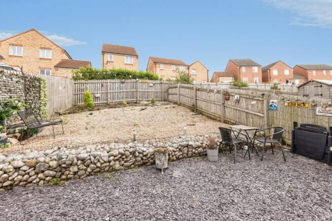 2 bed Semi-Detached for sale Image 4
