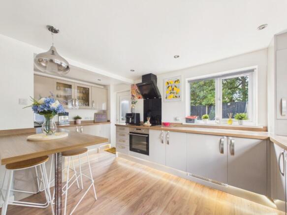3 bed End of Terrace for sale Image 4