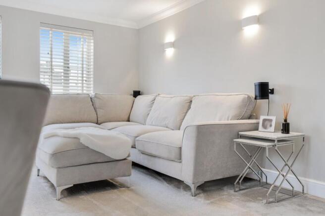 Kingston Road, Ashdown Place, KT17 photo 4