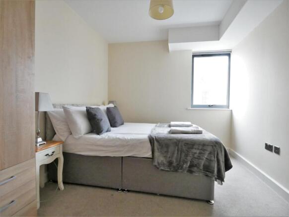 2 bed Apartment for sale Image 8