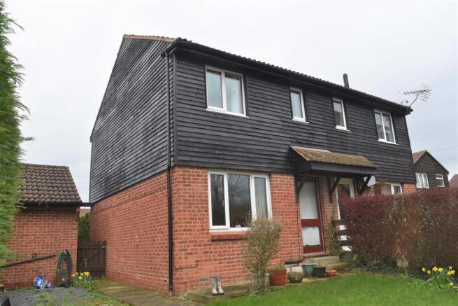 2 bed Semi-Detached to rent Image 5