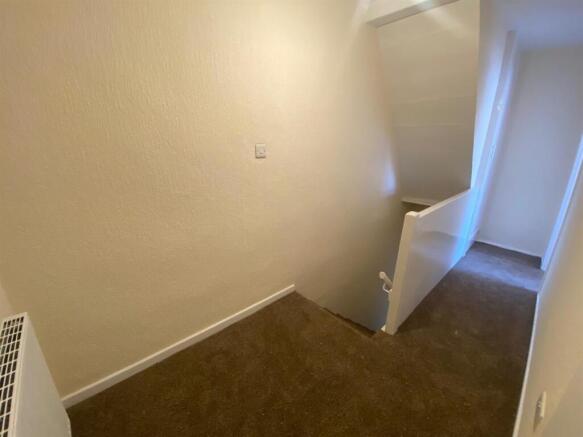 1 bed Terraced to rent Image 5