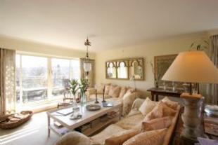 Drawing Room 3