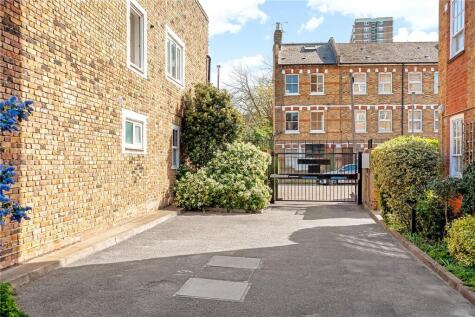 Vicarage Crescent, London, SW11