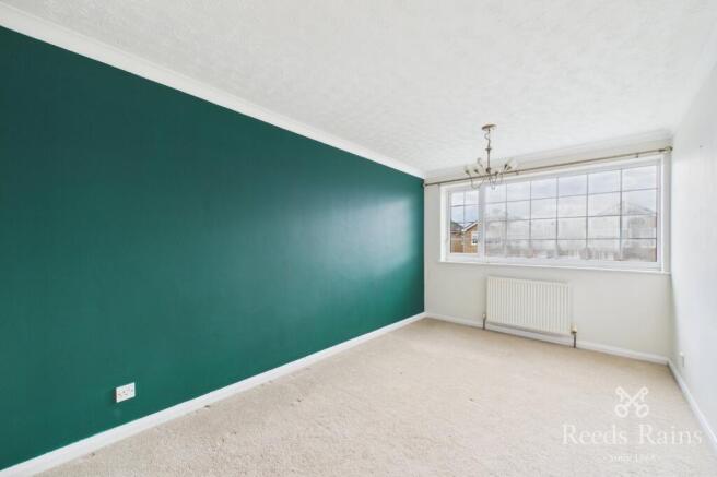 4 bed Detached for sale Image 4