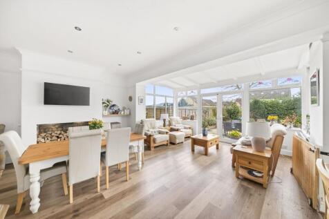 Bradshaw Road, Honley, HD9