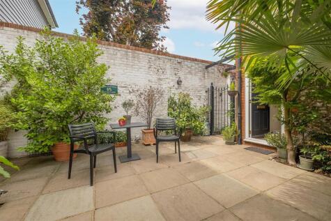 Harvest Lane, Thames Ditton
