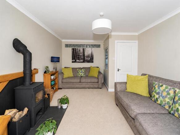 49 Chapman Drive Carnoustie-3.jpg
