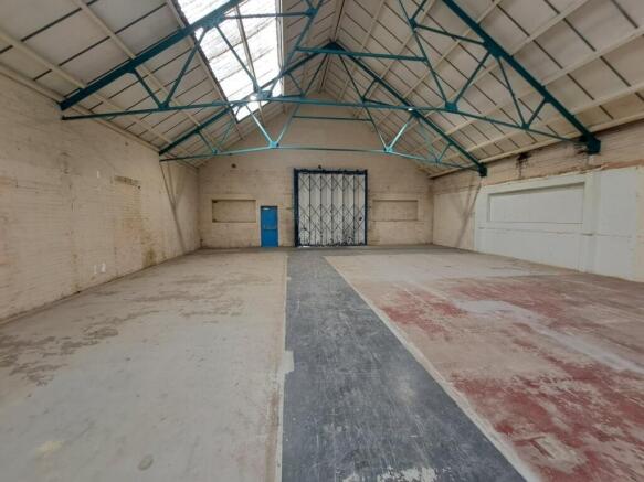 Unit 13 Tewin Court - Warehouse (5).jpg