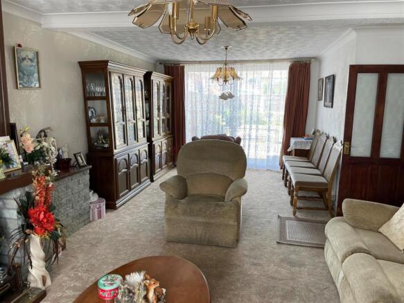 Lounge 2