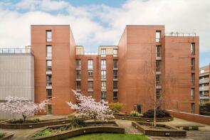 Flat 48, Lighterage Court, High Street, Brentford TW8 0FT