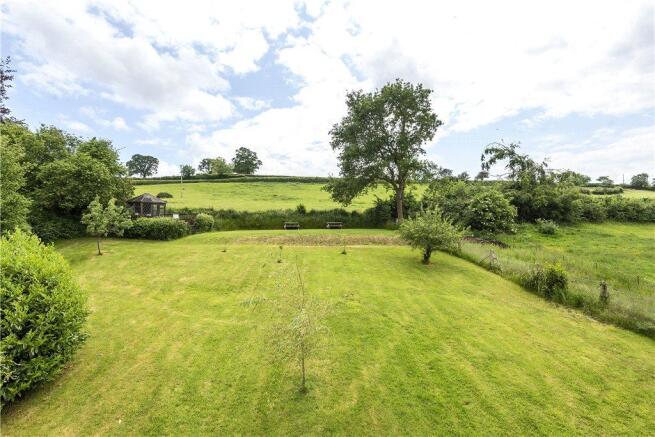 Large Gardens