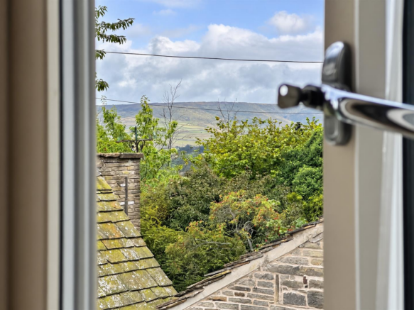 2 bed Cottage for sale Image 4