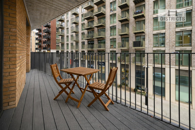 Balcony Dressed.png
