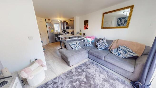 3 bed Town House for sale Image 5