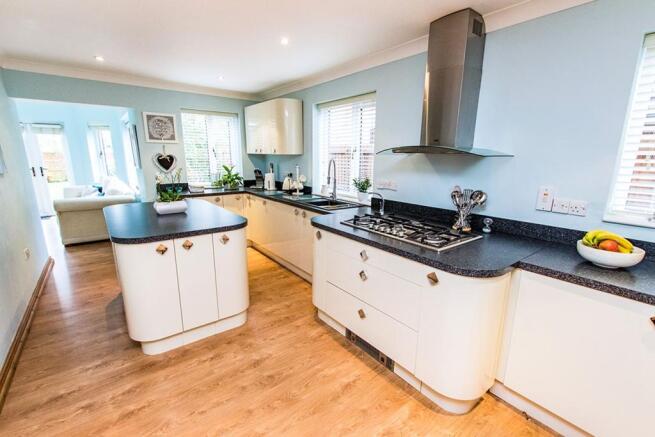 Kitchen/Breakfast Ro