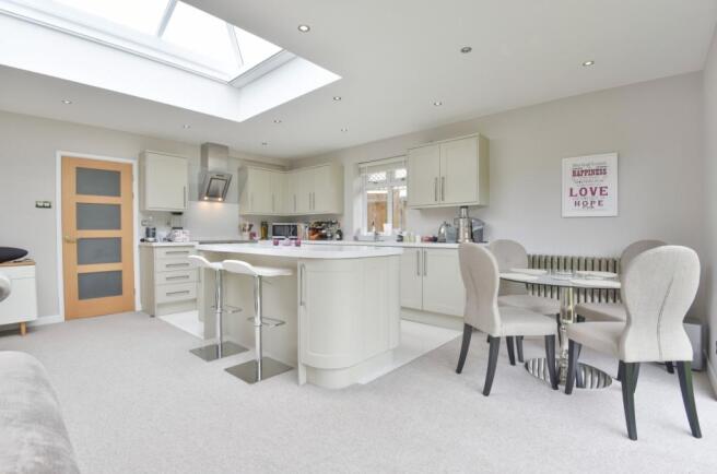 Kitchen (2)
