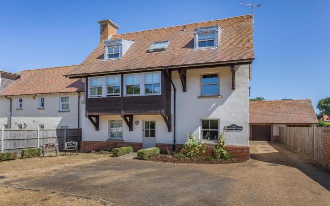 Commodores House