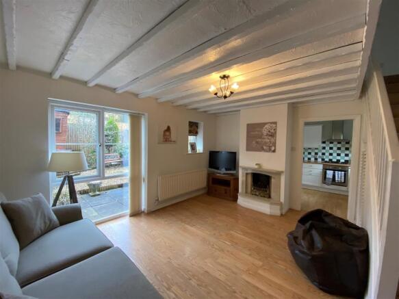 Living Room.jpg