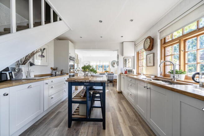 Eridge Road, Eridge Green, Tunbridge Wells, TN3 9LL photo 4