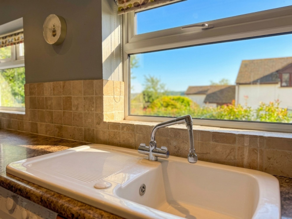 2 bed Cottage for sale Image 5