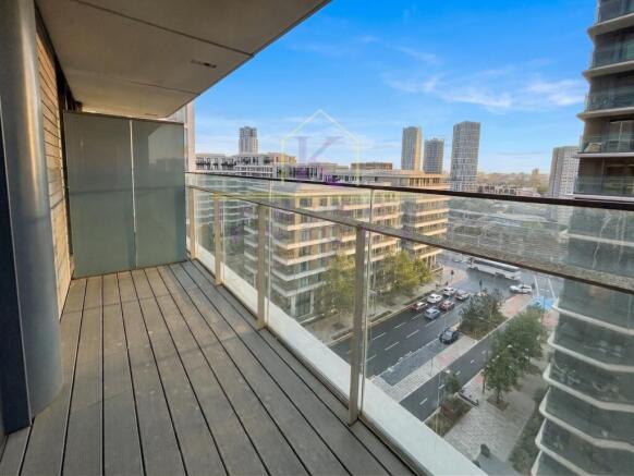 1-bed flat on Cassia Point, Glasshouse Gardens, London, E20, £475,000