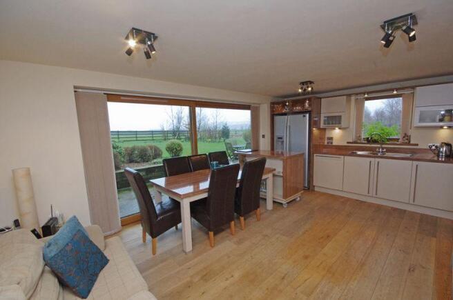 Dining Kitchen