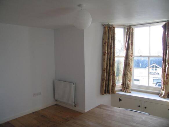 OPEN PLAN LIVING ROOM