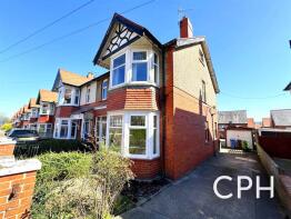13, Devonshire Drive, Scarborough YO12 7NH