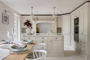 10, Moorfield, Canterbury CT2 7AN
