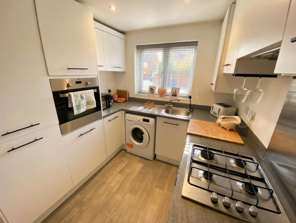 kitchen 2.png
