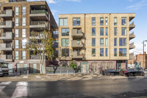 10 Wyndham Road, London, SE5