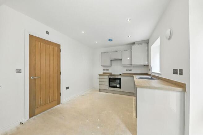 2 bed Semi-Detached for sale Image 7