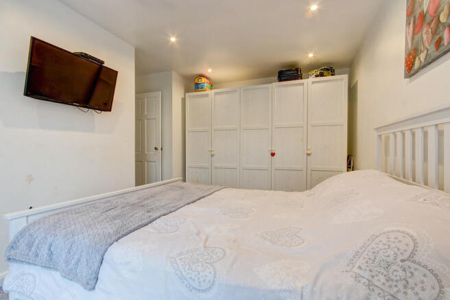 Master Bedroom - ...