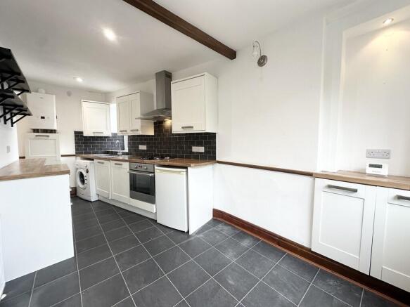 3 bed Cottage to rent Image 4