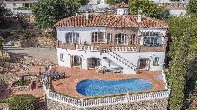 House  pool