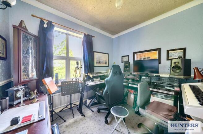 3 bed Semi-Detached for sale Image 8