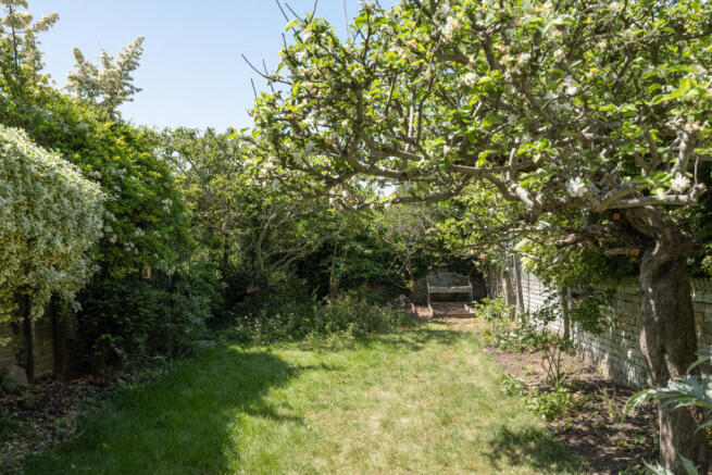 349241 - 23WindsorAvenue_HighRes-56.jpg