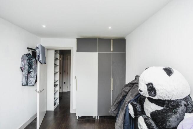 1 bed Flat for sale Image 11