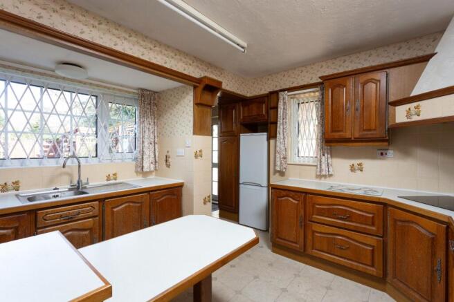 3 bed Bungalow for sale Image 5