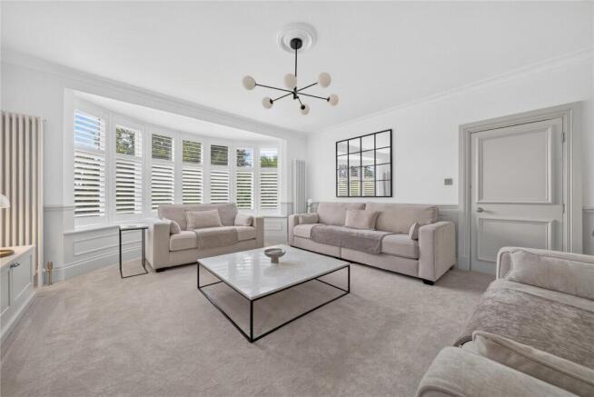 4 bed Detached for sale Image 9