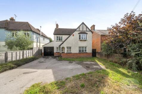 Heath Road East, Petersfield, Hampshire, GU31