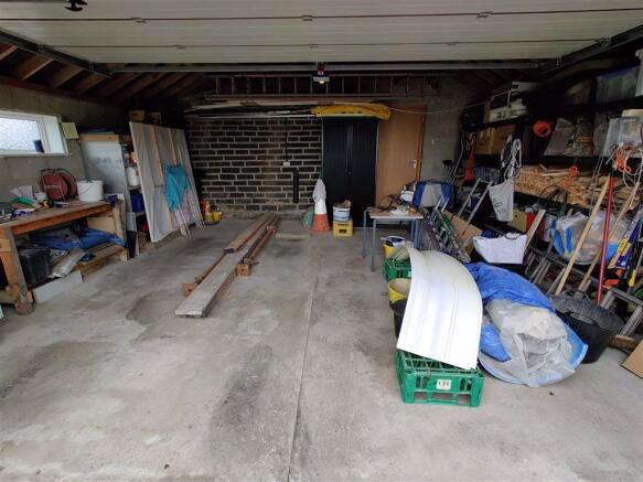 DOUBLE GARAGE