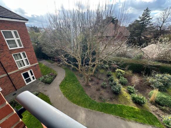 1 bed Apartment for sale Image 11