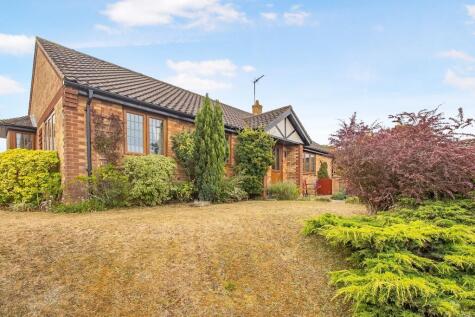 Mountbatten Road, Dersingham, King's Lynn, Norfolk, PE31