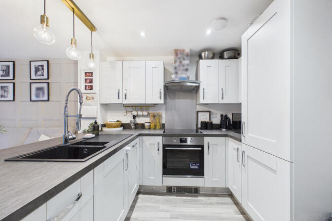 CAM05449G0-PR0050-STILL003