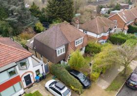 139, Surbiton Hill Park, Surbiton KT5 8EJ