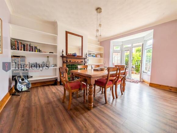 3 bed House for sale Image 10