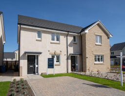 27, Mossend Gardens, West Calder EH55 8UX
