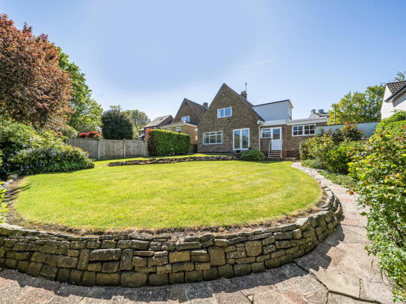 3 bed Detached for sale in wakefield